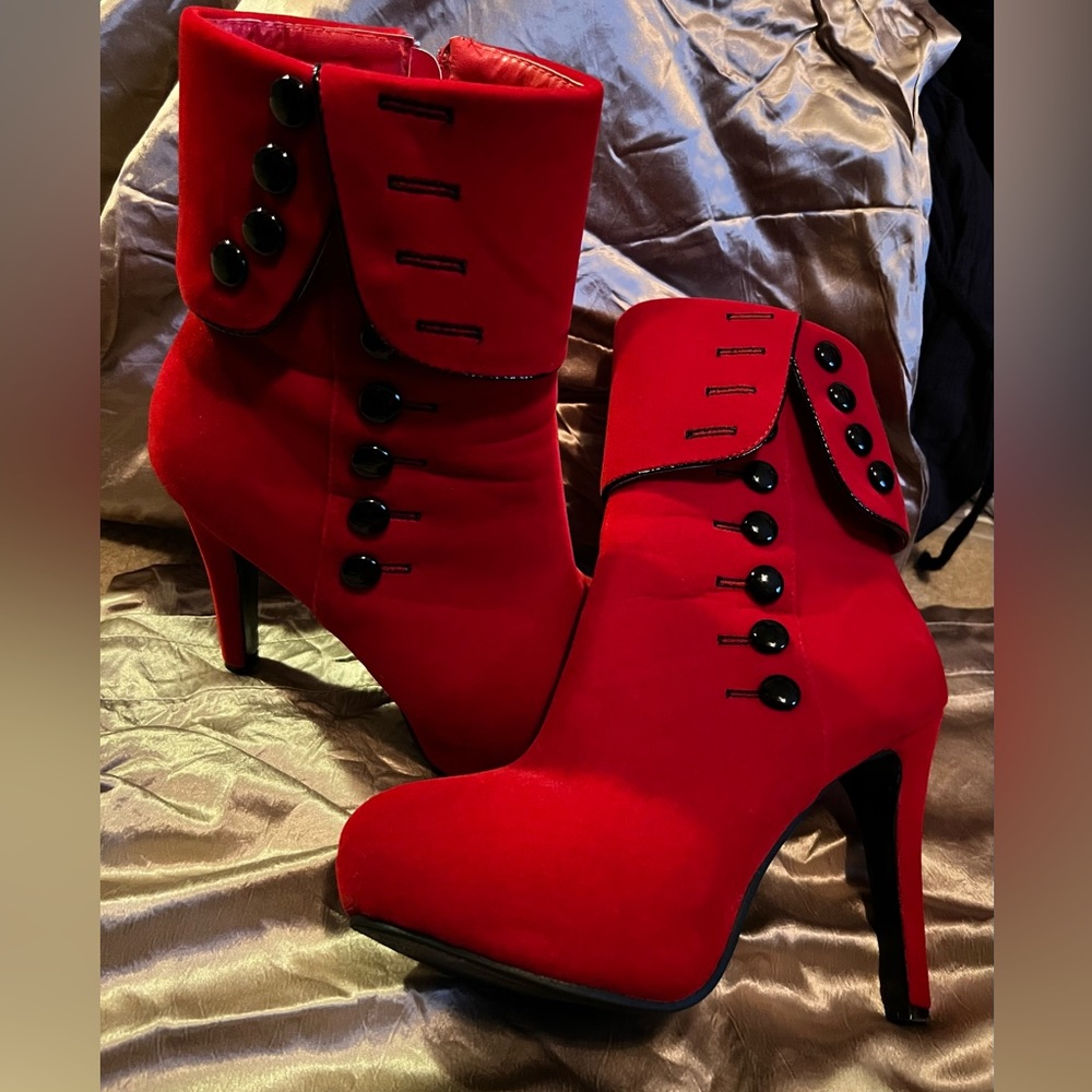 Red cuff boots with buttons